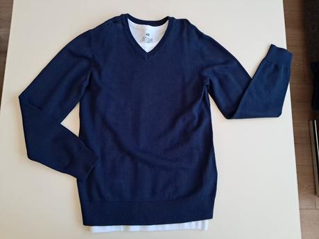 Sveter v v.140 reserved, reserved,140