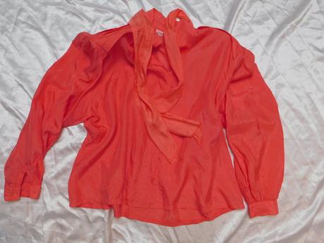 Pekna vzdušna bluzka, 46