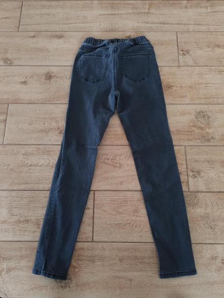 Riflové džegíny, h&m,140