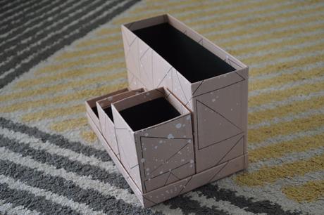 Stojan na písacie potreby ikea,