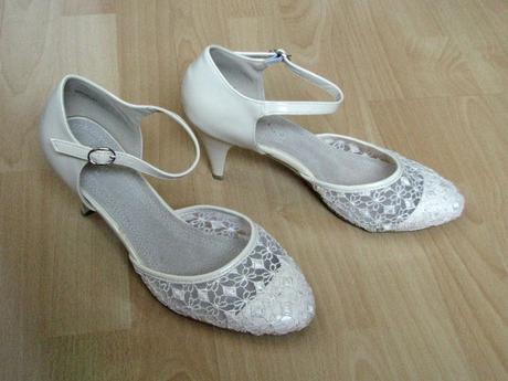 Krémové čipkované lodičky, 41