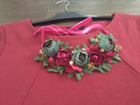 Náhrdelník z kvetov, 