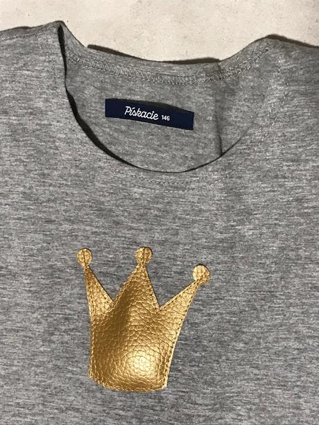 Pískacie saty 146, 146