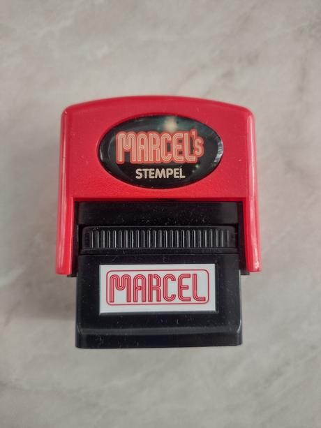 Pečiatka marcel, 