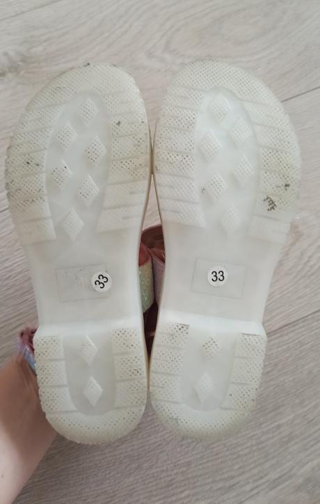 Farebne trblietave sandale, f&f,33