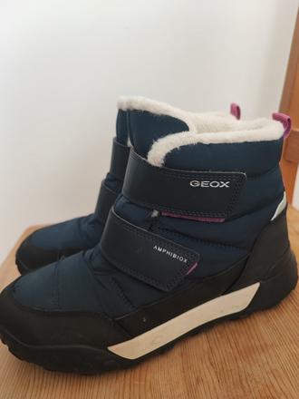 Snehule, geox,37
