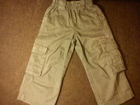 Zelené športové nohavice, 104