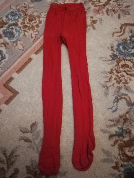 Červené punčošky, 98