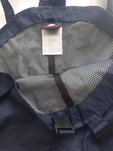 Nohavice do dažďa, mckinley,98