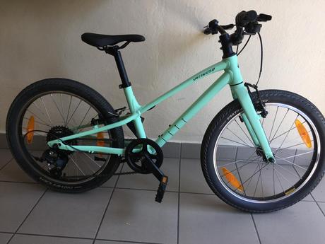 Specialized jett 20 rezervovany, specialized,20