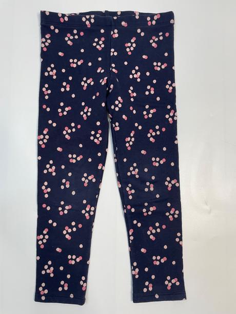 Teplé legínky, 104