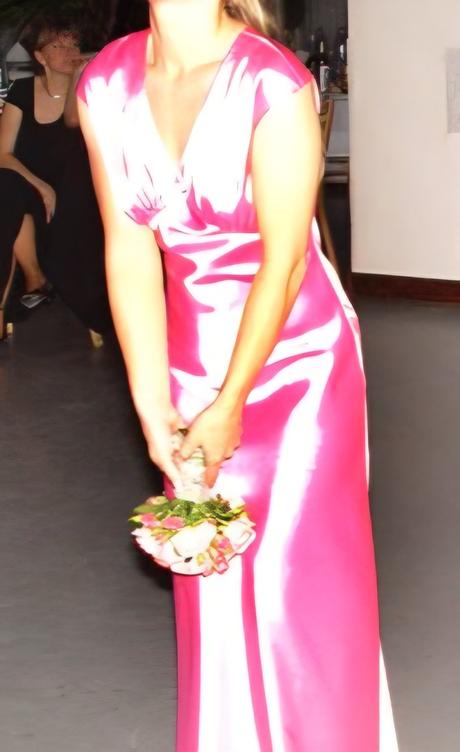 Spoločenské šaty bez poškodení, s