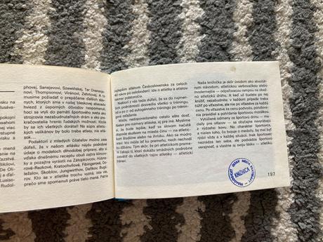 Atletika/atlásky-prvé vyd.1988,