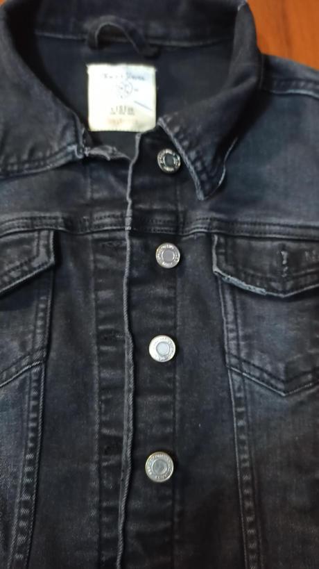 Rifľová bunda, moderná, málinko nosená, stradivarius,26