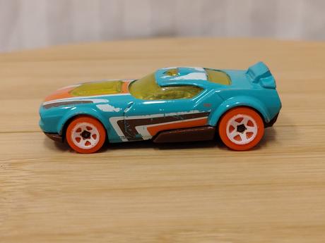 Zberateľský fast fish hot wheels race team, mattel,