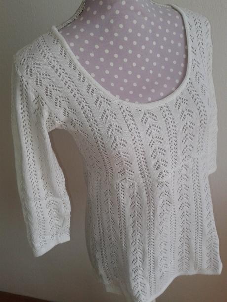 Romantický bavlnený svetrík s dierkovým vzorom s, s