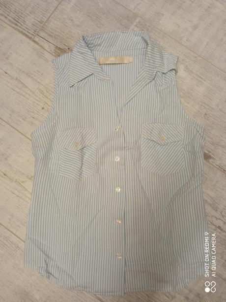 Letná blúzka bez rukávov, s