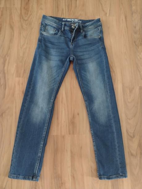 Chlapčenské rifle veľkosť 146, takko,146