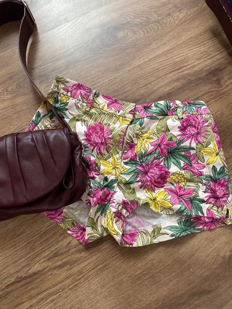 Kvetovane kraťasy h&m, h&m,36