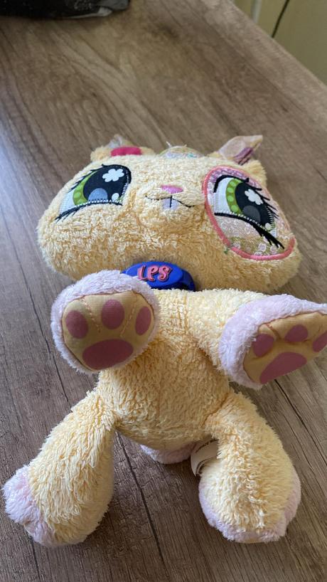 Littlest pet shop lps, 