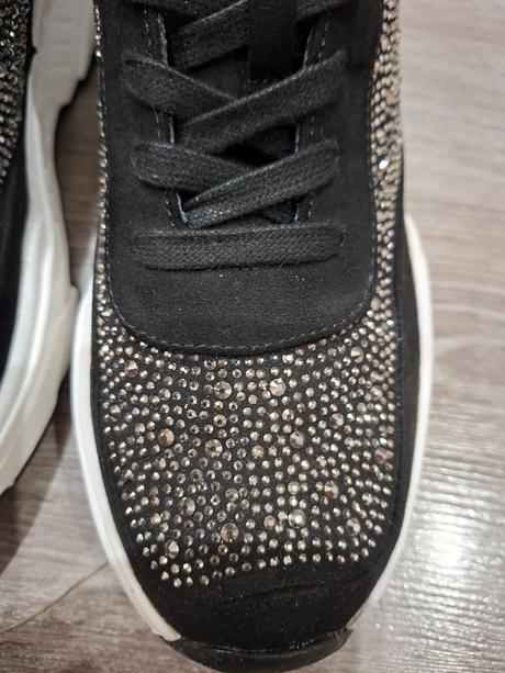 Cierne tenisky s kamienkami, 39