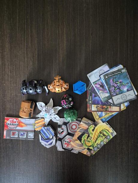 Hračky bakugan, 
