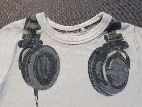 Tričko so slúchadlami, next,74