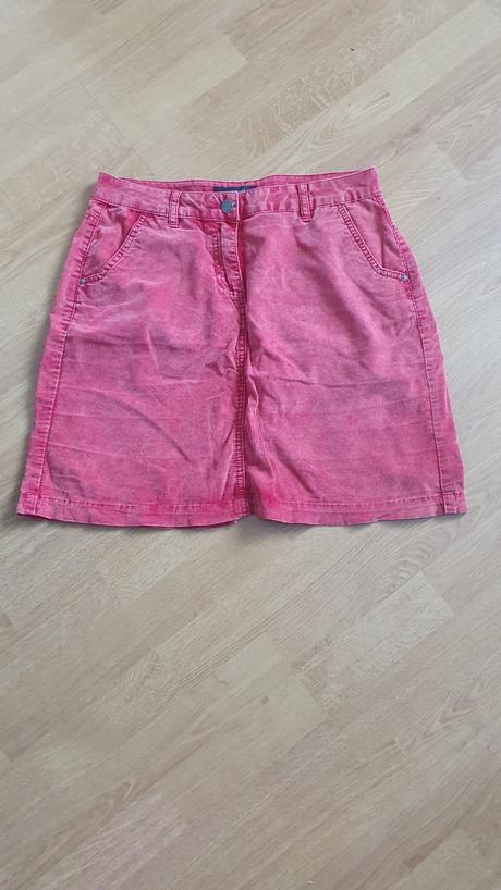 Mensestrova sukna, 36