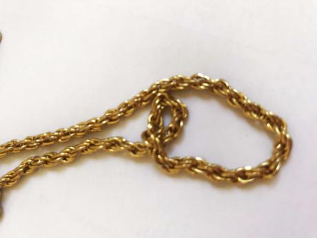 Náhrdelník na krk a ruku,