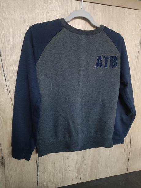 Kvalitná mikina, 158