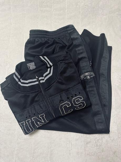 Lesklá pánska čierna súprava 3xl zn. uncs, xxxl