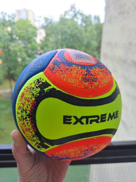 2 rovnake lopty do vody, 