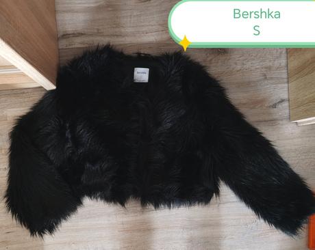 Čierna bunda z umelej kožušiny, bershka,s