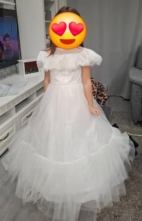 Šaty na prvé sväté prijímanie, 134