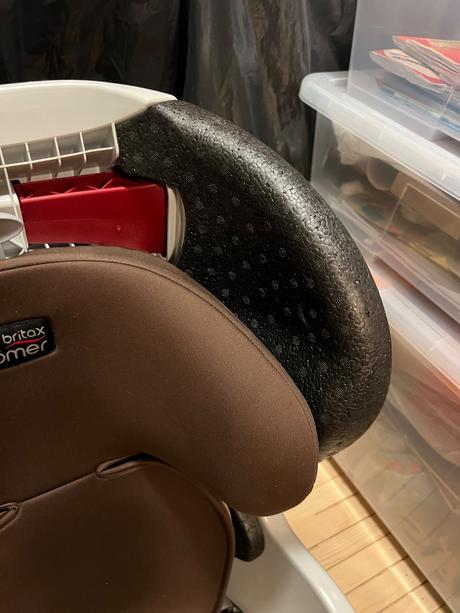 Autosedacka romer, römer