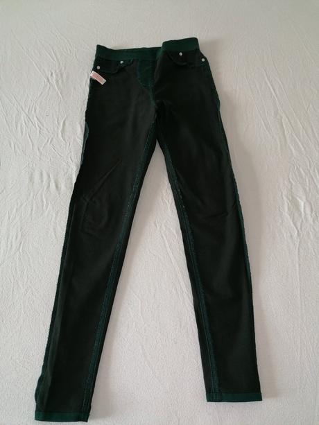 Smaragdovozelené džegínsy, f&f,s
