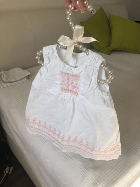 Biele šaty na krstiny, early days,56