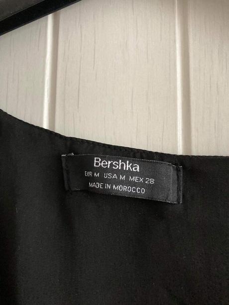 Dámske ľahučké šaty, bershka,m