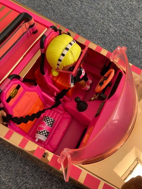 Lol suprise auto coupe,