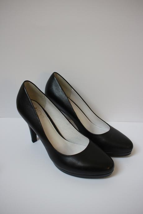 Čierne lodičky, baťa,40