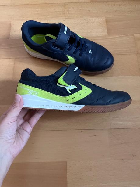 Halovky, kangaroos,37