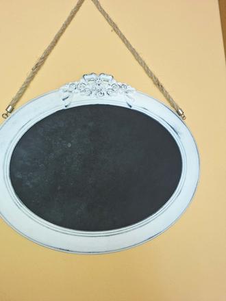 Závesná kriedová tabuľa vintage,