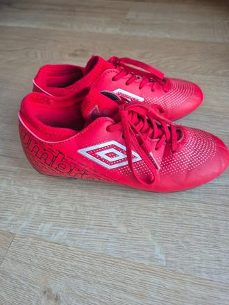 Kopačky umbro 33,5, 33