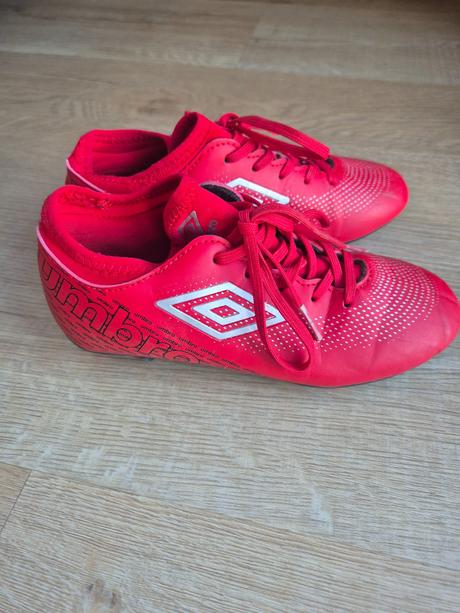 Kopačky umbro 33,5, 33
