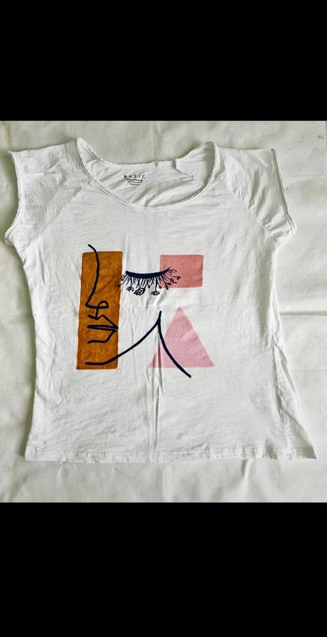 Tričko kratšie do pása, gate