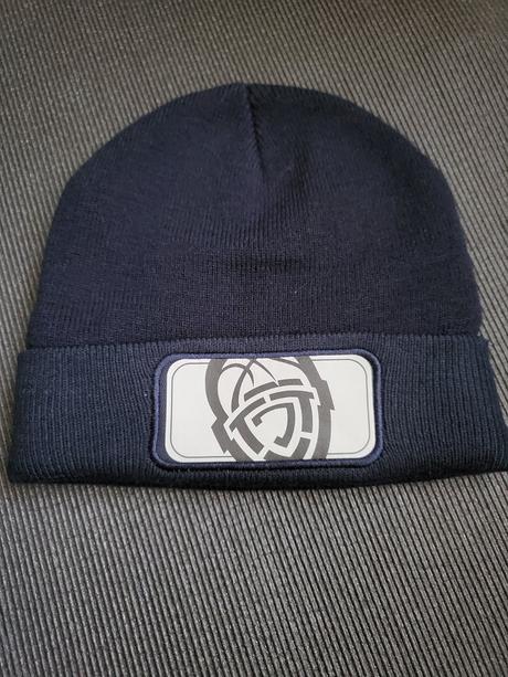 Čiapky, šál, čelenky, 