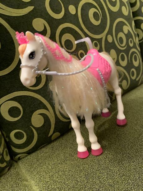 Barbie s interaktívnym koňom,