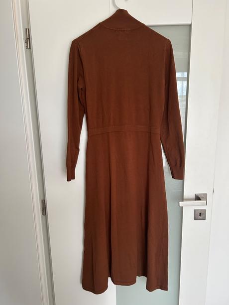 Upletové maxi šaty massimo dutti, m