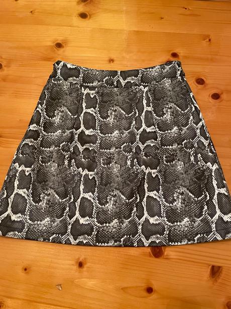 Predám sukňu, mohito,34