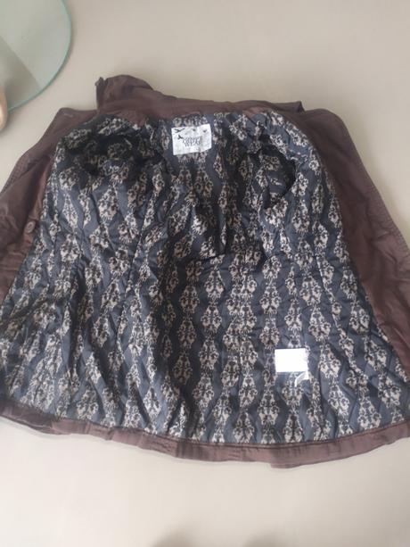 558 bundicka hneda, clockhouse,m